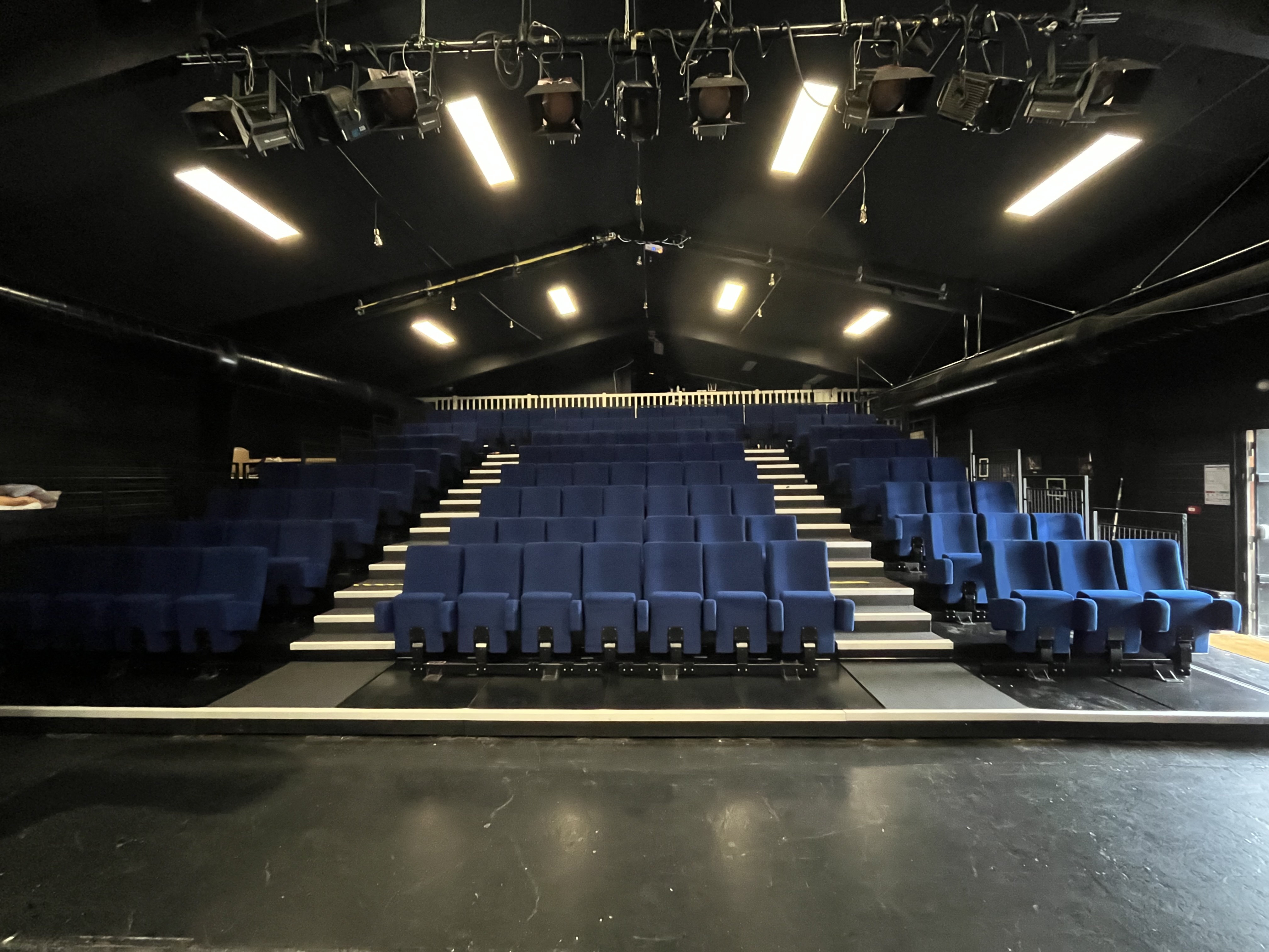 Nouveaux sièges du Petit Théâtre